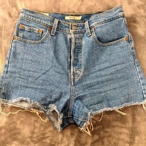 Levi's Ribcage Shorts